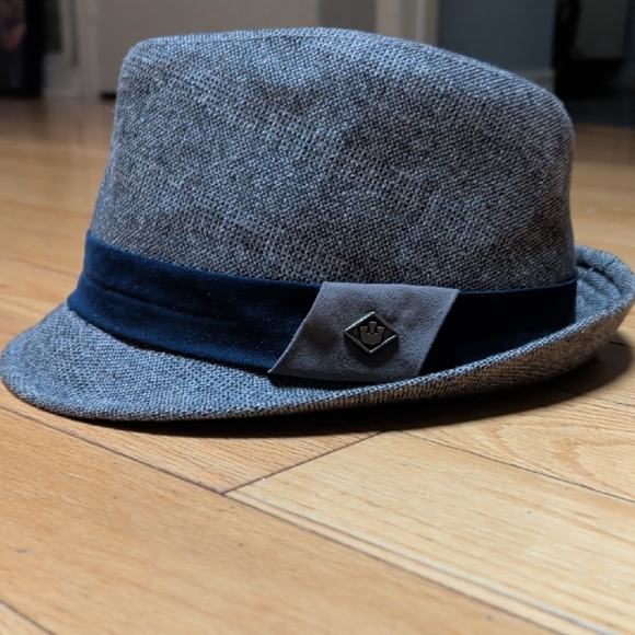 Goorin Bros Accessories - Goorin Bros Gray Fedora with Black Band